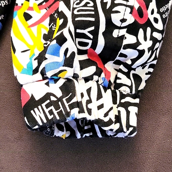 Graffiti jogger pants w/ belt - Picture 3 of 9